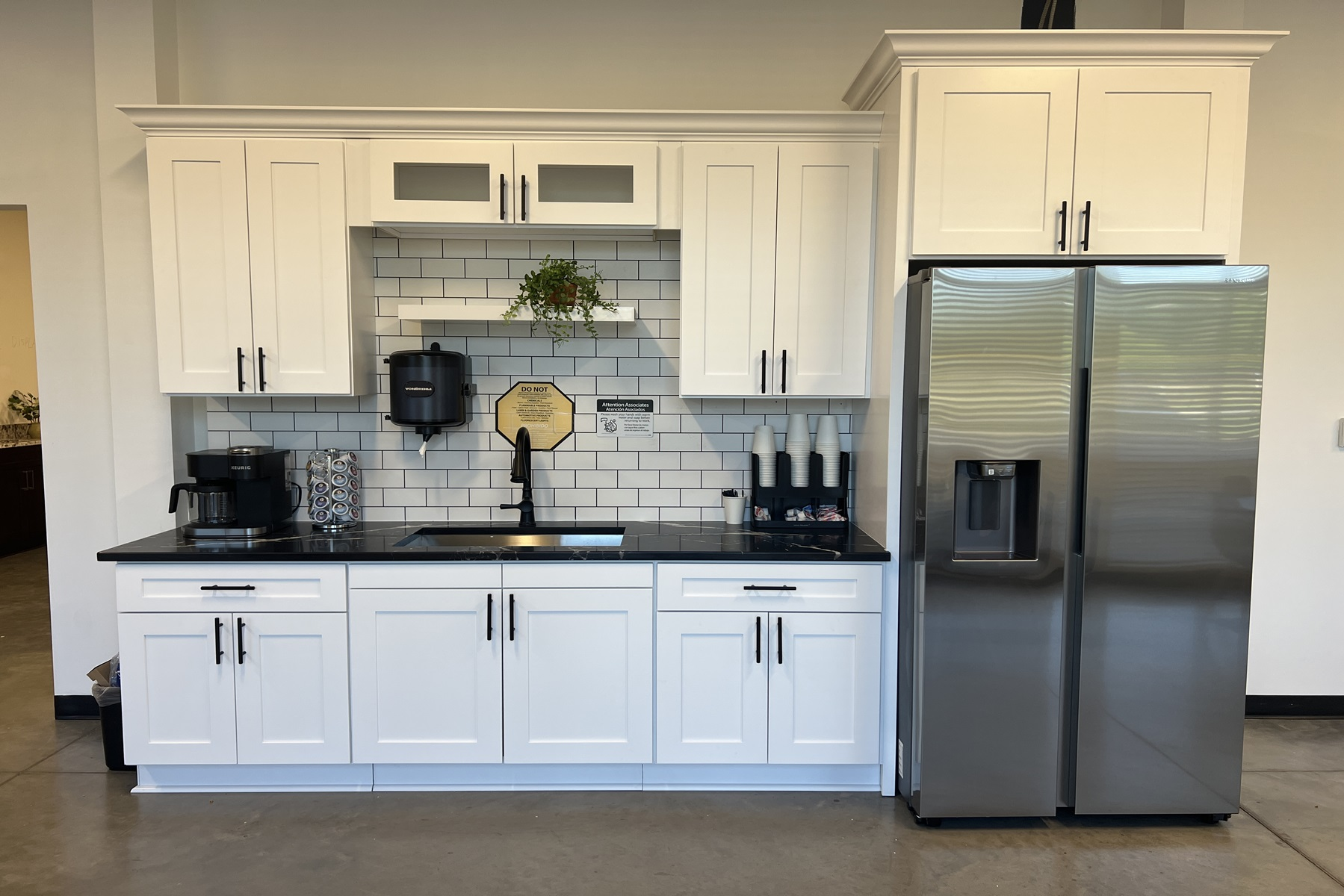 Shaker Builder Grade